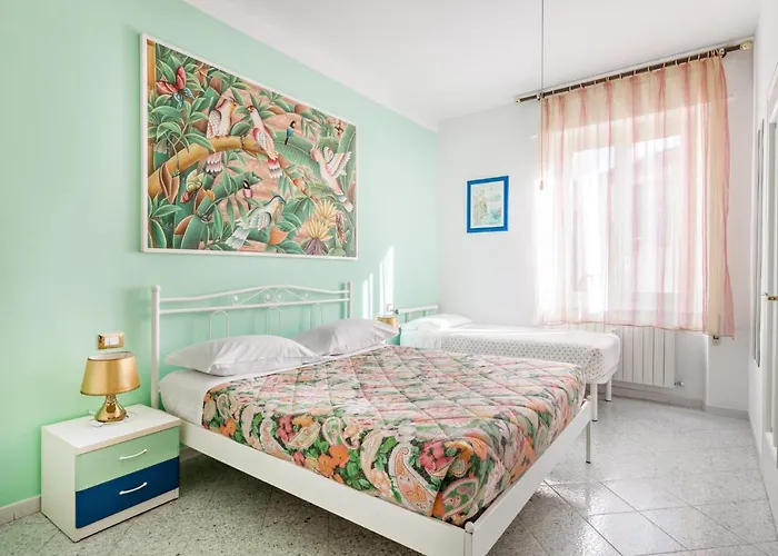 Lia Rooms 2